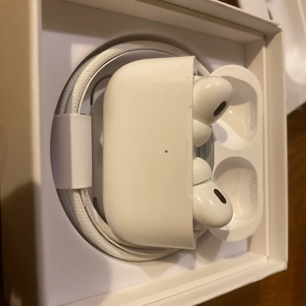 Wireless Earbuds with Charging Case - White
